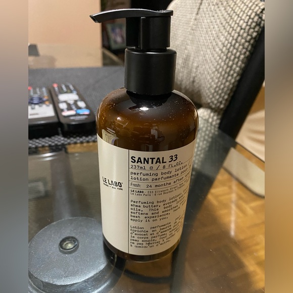 Le Labo Santal 33 Perfuming Body Lotion - Picture 2 of 2